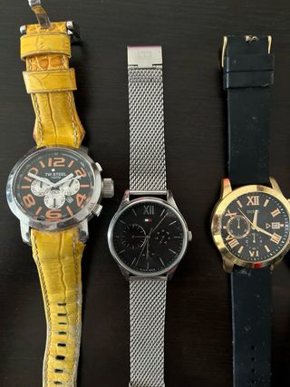 Lote 5 Relojes Guess y TW Steel