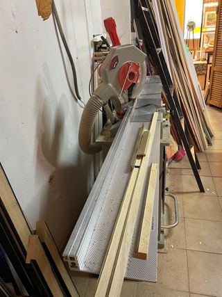 Máquinaria para encuadrar marcos de carpintería