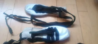 Alpargatas regionales blancas y negras talla 38