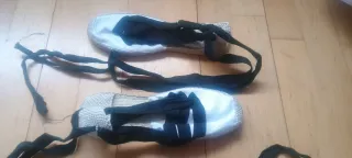 Alpargatas regionales blancas y negras talla 38