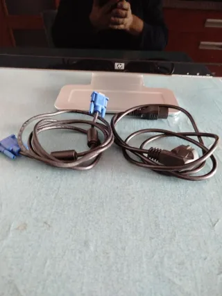 Monitor HP w2216v Negro/Plata