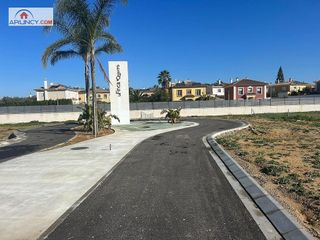 Terreno en venta en Montequinto en Dos Hermanas