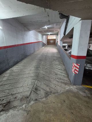 Garaje en venta en Can Serra en Hospitalet de Llobregat, L´