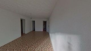 Piso en venta en Les Arenes - La Grípia  Can Montllor en Terrassa