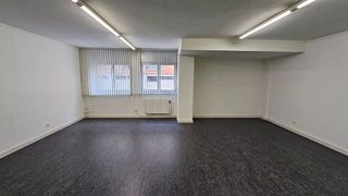 Oficina en alquiler en Someso - Matogrande en Coruña (A)