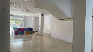 Local comercial en alquiler en Ensanche - Diputación en Alicante