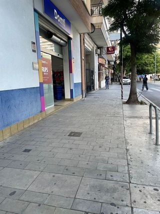 Local comercial en alquiler en Ensanche - Diputación en Alicante