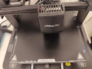 Impresora 3D  Creality Ender V3 SE + 1kg filamento