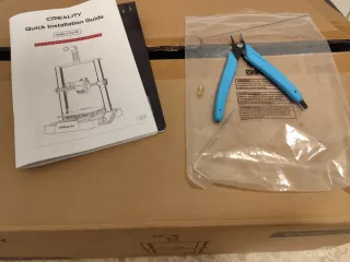 Impresora 3D  Creality Ender V3 SE + 1kg filamento