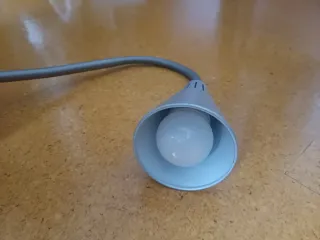 Lámpara de escritorio flexo gris