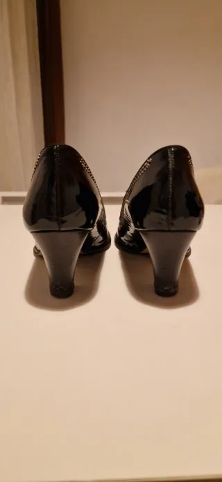 Zapatos Clarks Negros Charol Talla 7 (inglés)