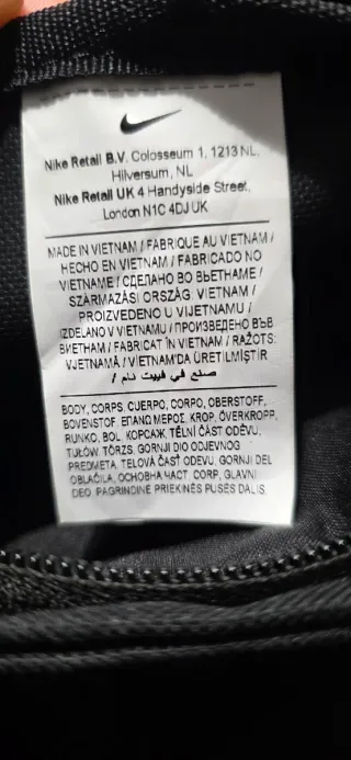 Riñonera Nike Negra Grande Nueva