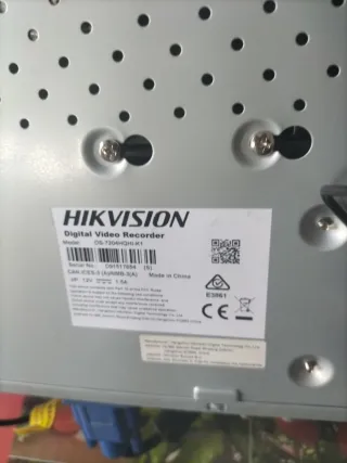 Grabador Digital Hikvision DS-7204HQHI-K1