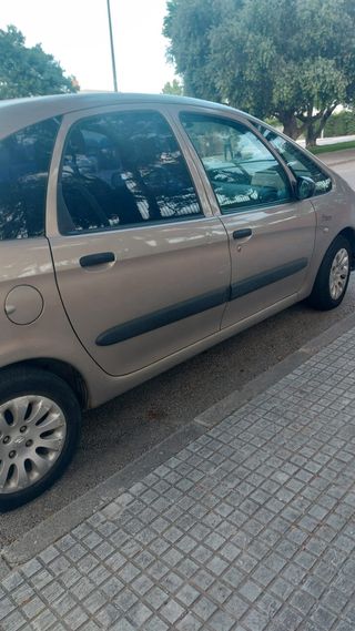Citroën Xsara Picasso 2.0 HDi (2004) Motor 2000