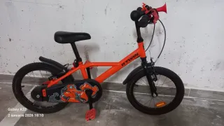 Bicicleta infantil naranja Decathlon