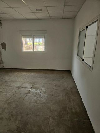 Nave industrial en venta en Marchena