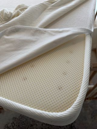 Cuna Ikea con colchón viscoelástico