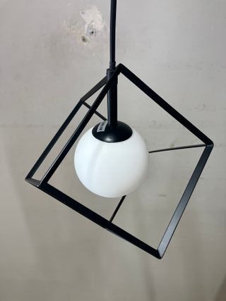Lampadario cubo nero con vetro