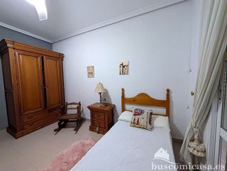 Piso en venta en Linares
