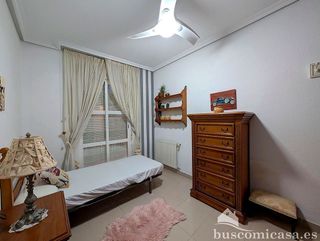 Piso en venta en Linares