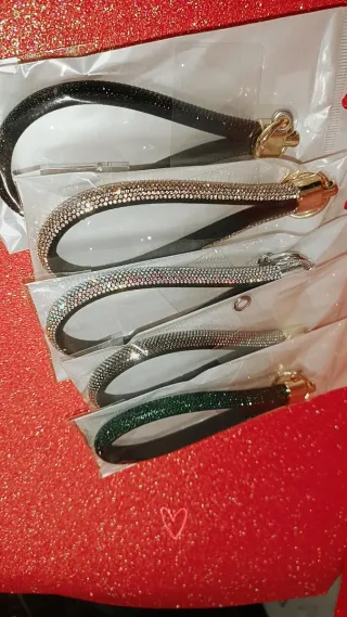 Laccetti da polso glitterati con strass