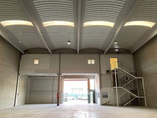 Nave industrial en alquiler en Cervelló