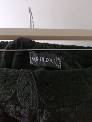 Falda encaje negra por estrenar