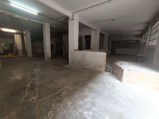 Local comercial en venta en Sant Andreu de Palomar en Barcelona