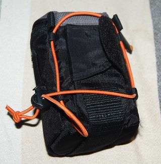 Funda Objetivo Case Logic Negra Naranja