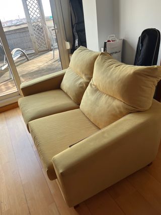 Sofá vintage color ocre