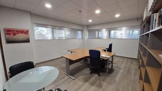 Oficina en alquiler en Santa Cruz - Industria - Polígono Campollano en Albacete