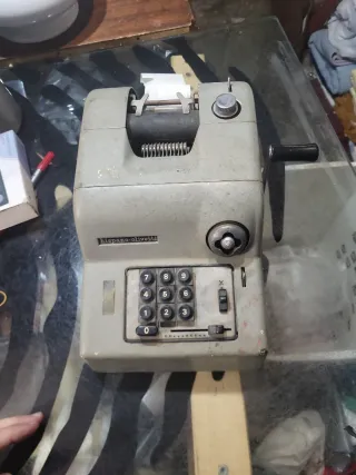 Calculadora Antigua Hispano-Olivetti
