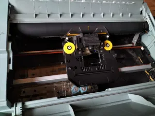 Máquina de escribir Olivetti DELUXE-II