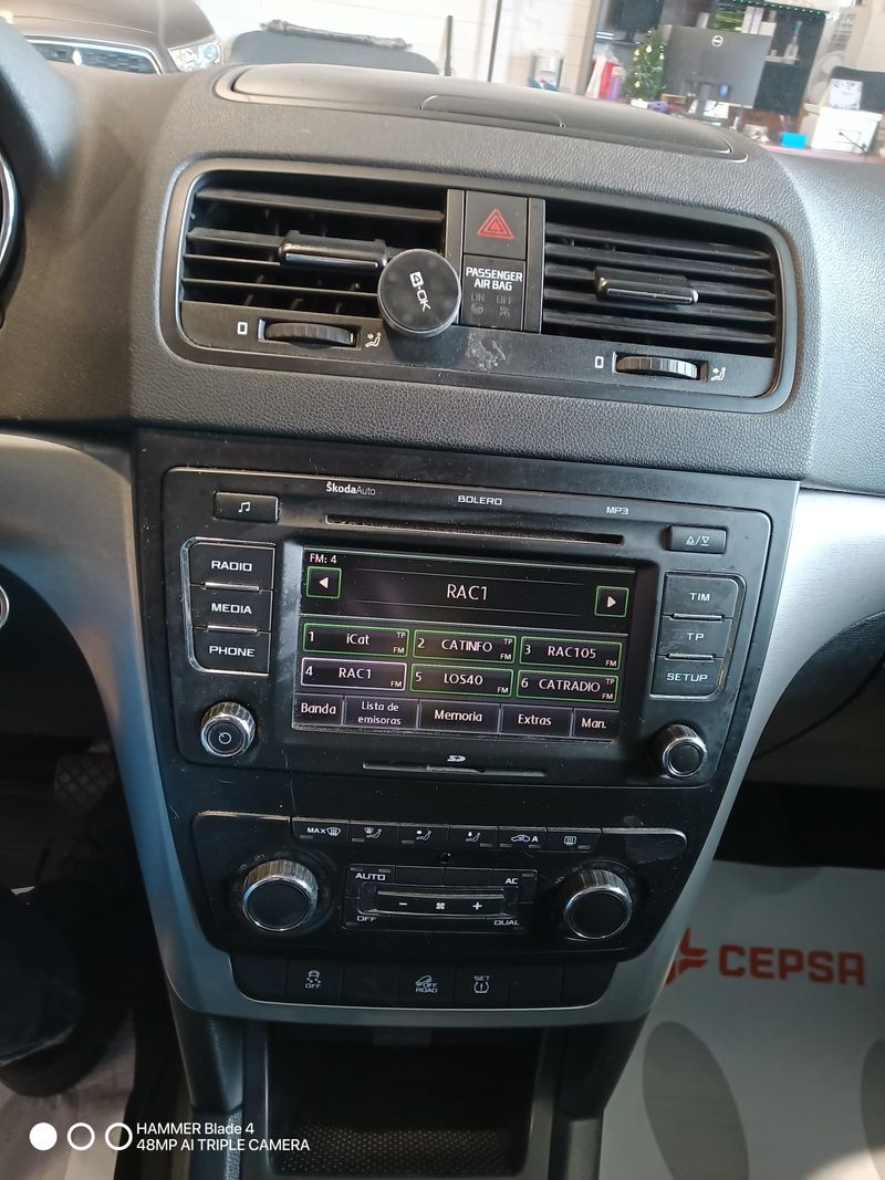 Škoda Yeti 2.0 TDI CR Ambition 2010, foto 14