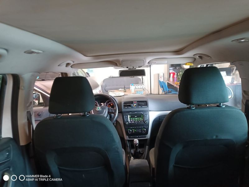 Škoda Yeti 2.0 TDI CR Ambition 2010, foto 15