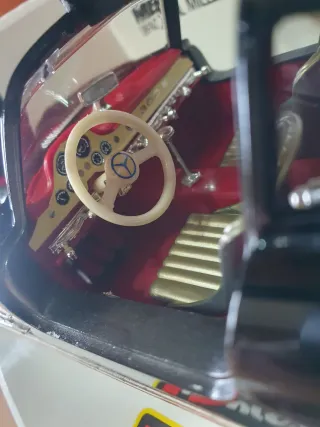 Mercedes Benz 300 SL Bburago scala da 1/18