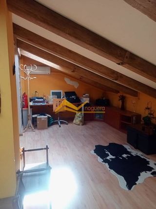 Chalet en venta en Linares