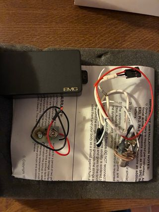 Pastilla activa EMG 85 Black