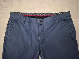 Pantalón de caballero azul