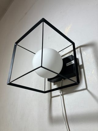Lampada parete cubo nero con vetro