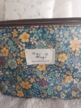 Neceser bolso estampado floral