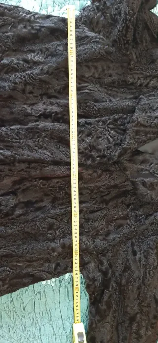 Abrigo de astracán negro