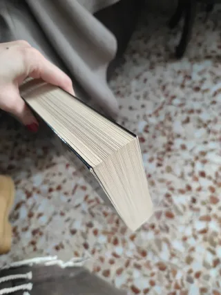 CINCUENTA SOMBRAS DE GREY - E. L. James