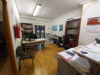 Oficina en venta en Centro Ciudad en León