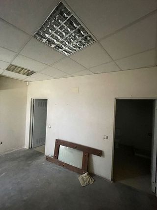 Local comercial en venta en Villarejo de Salvanés