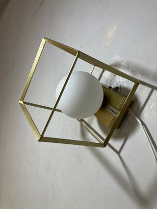Lampada parete cubo oro con vetro