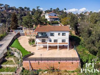 Chalet en venta en La Floresta - Les Planes en Sant Cugat del Vallès