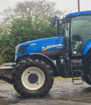 Guardabarros tractor New Holland T7