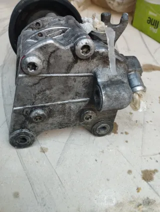 Bomba de dirección asistida BMW X5 e70