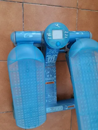 Pedales de ejercicio azules